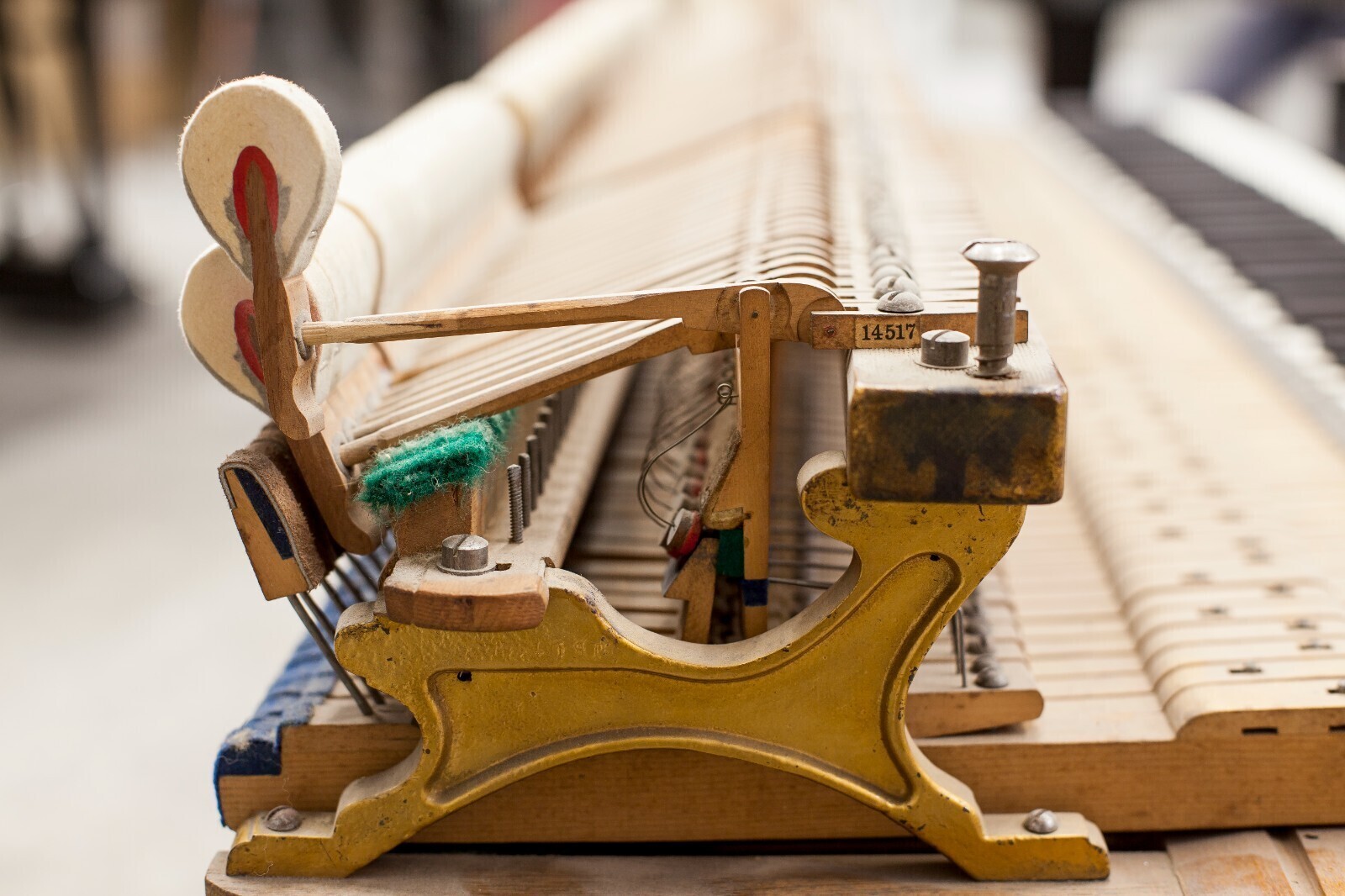 Siris Grand Pianos
