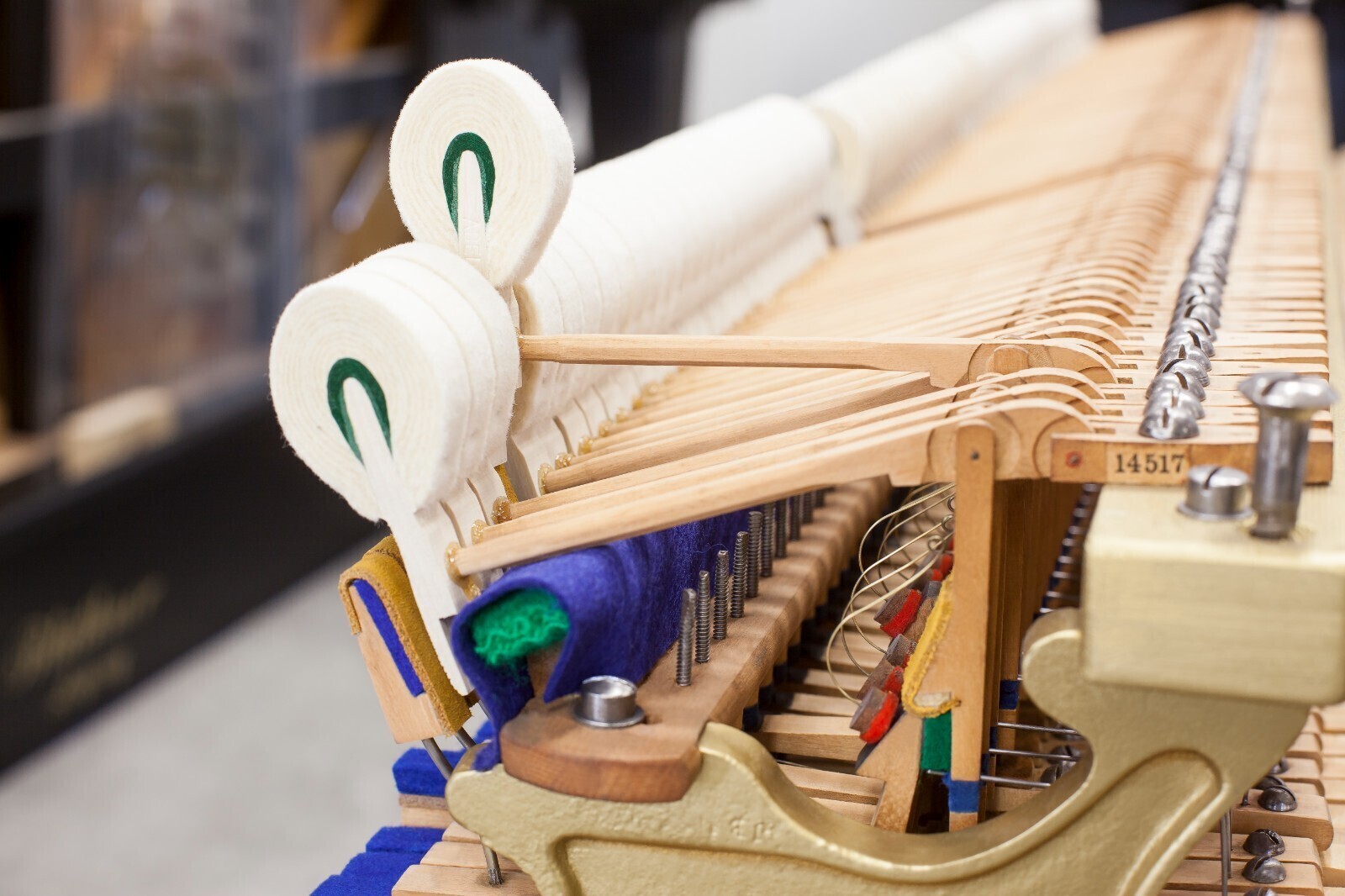 Siris Grand Pianos